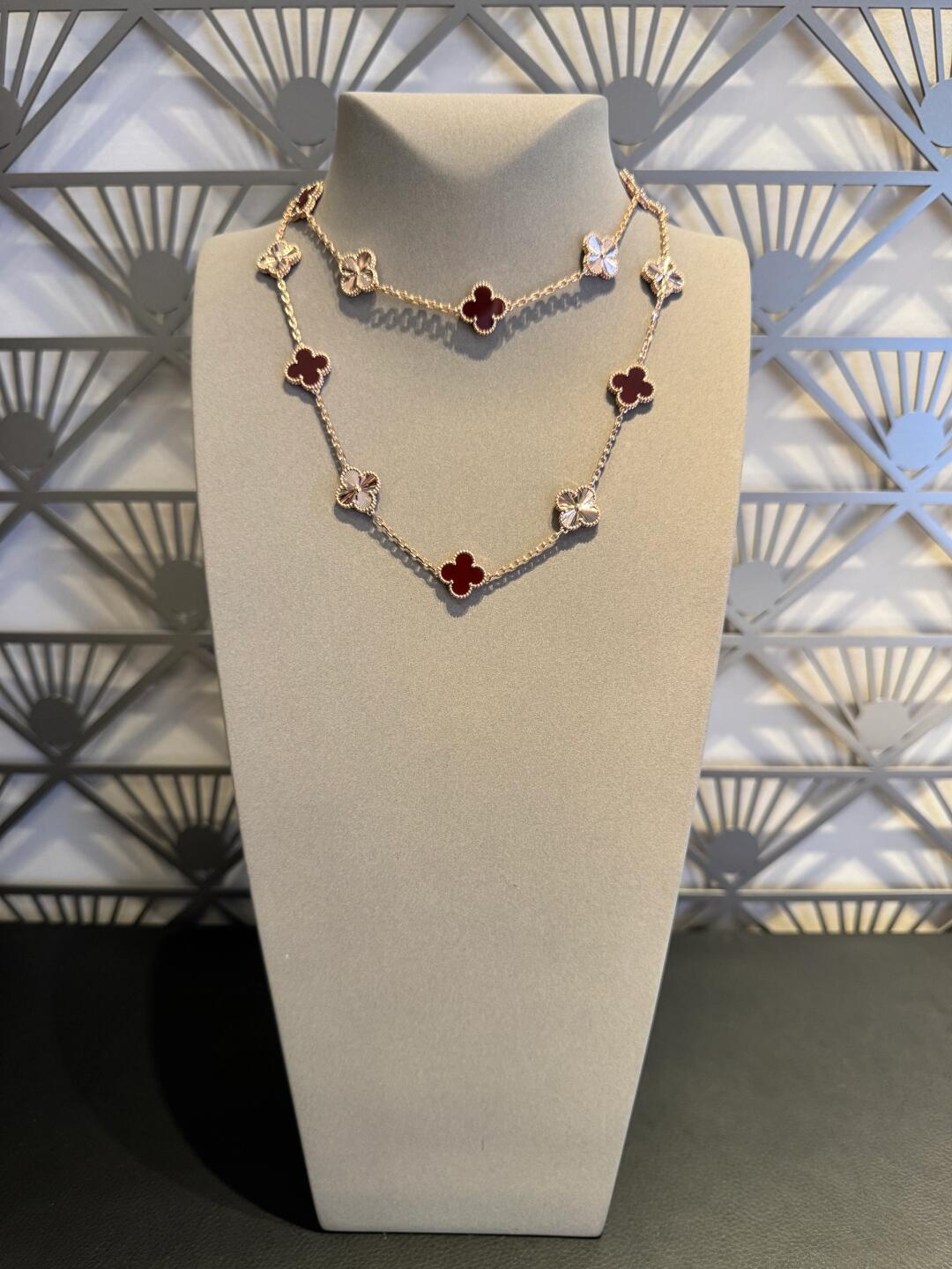 [Okajuri Jewelry] CLOVER 20 MOTIFS LASER CARNELIAN NECKLACE