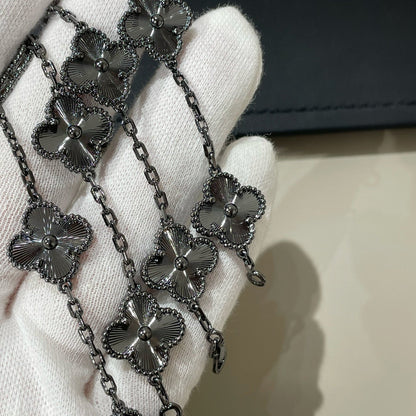 [Okajuri Jewelry]CLOVER 5 MOTIF BLACK BRACELET