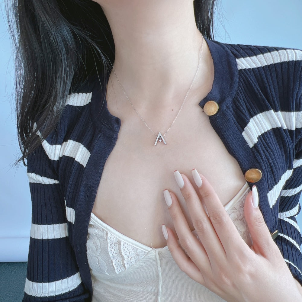 [Okajuri Jewelry]Sparkling "A" Shape Necklace