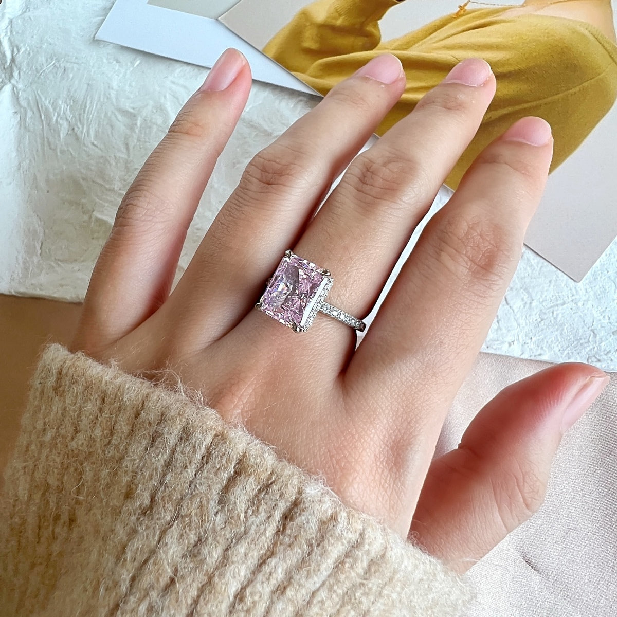 [Okajuri Jewelry]4.0 Carat Luxurious Engagement Ring