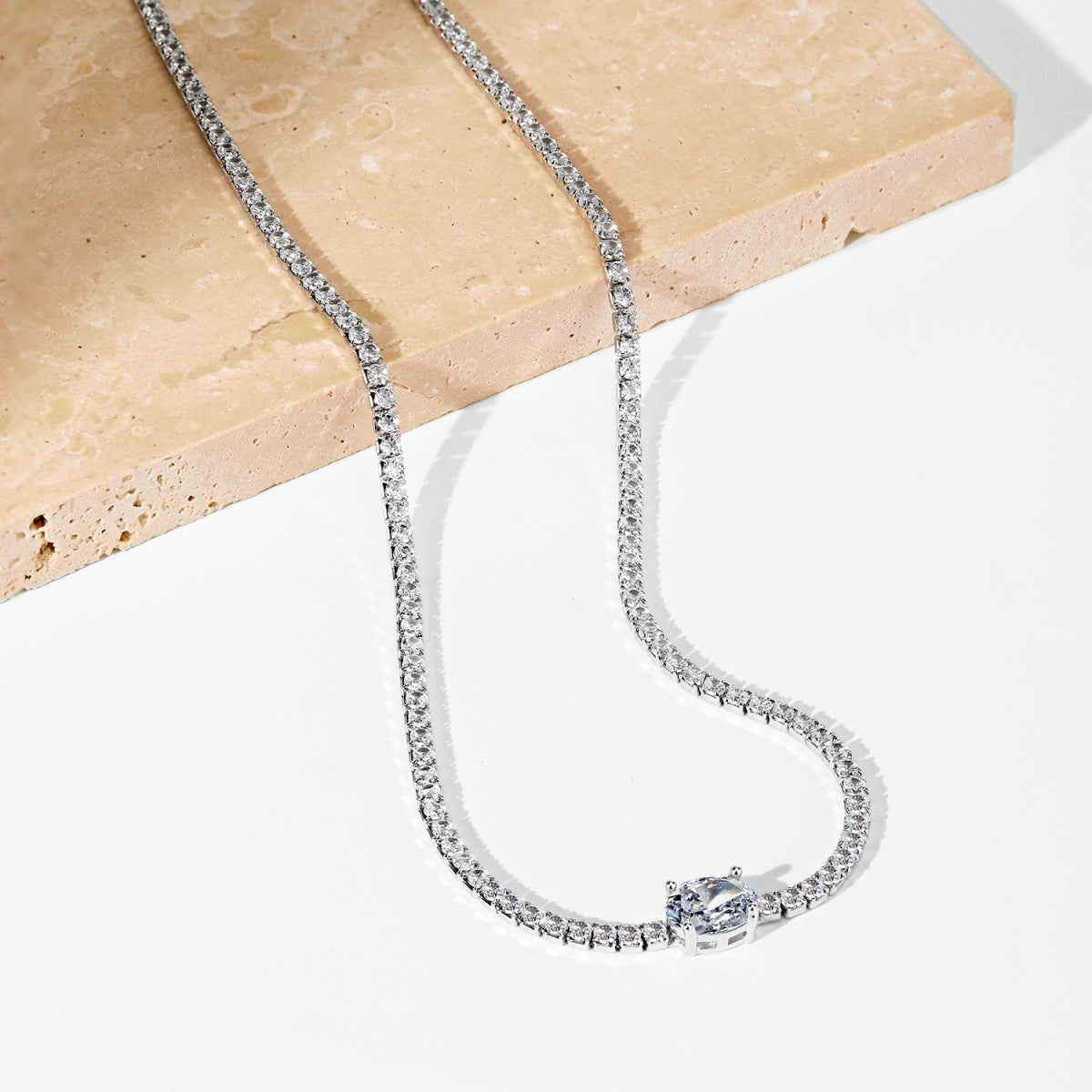 [Okajuri Jewelry]1.0 Carat Shining Oval Cut Necklace