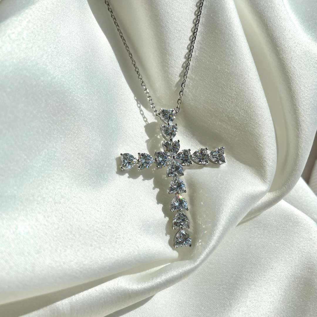 [Okajuri Jewelry]Radiant Cross Shape Necklace