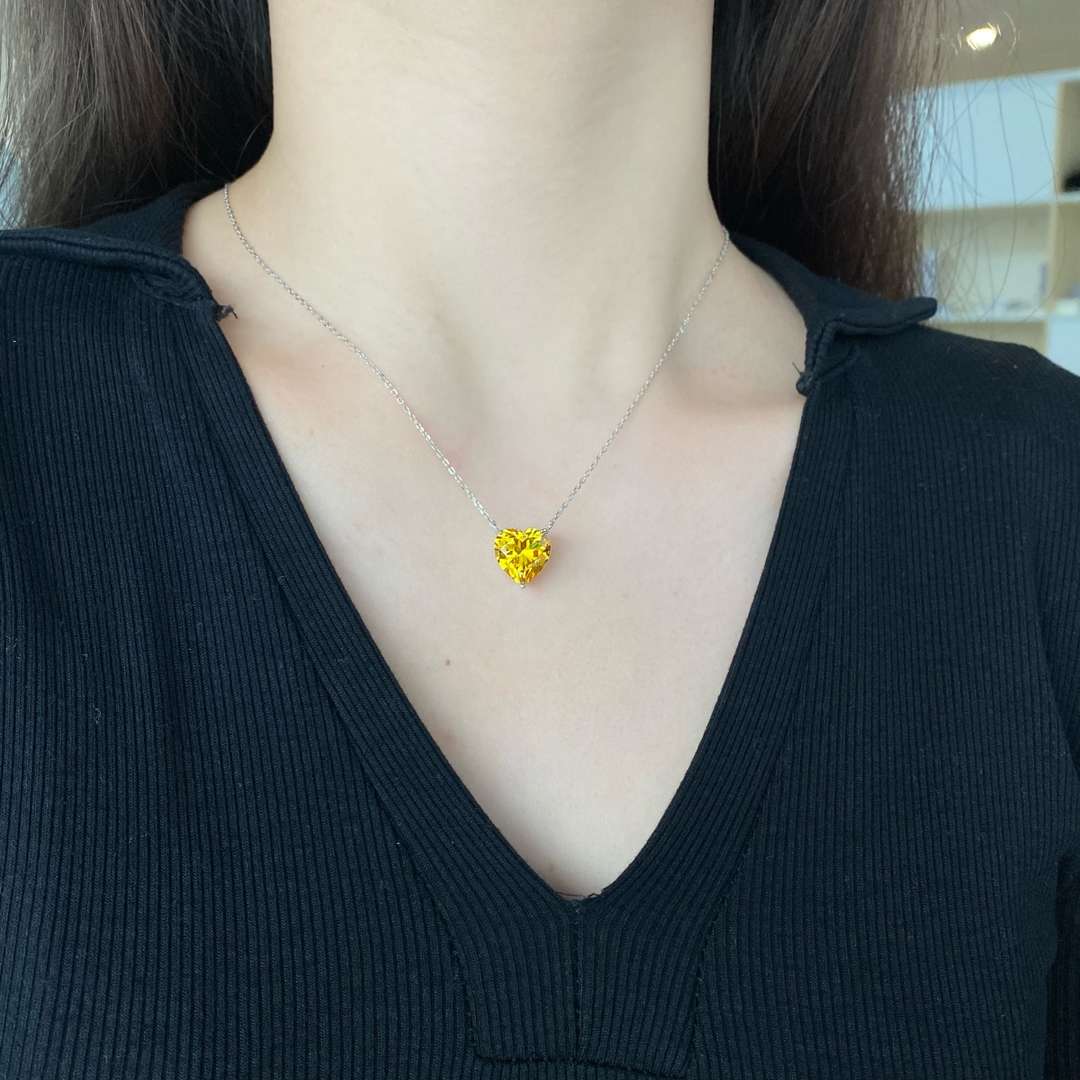 [Okajuri Jewelry]6.0 carat Radiant Heart Shape Necklace