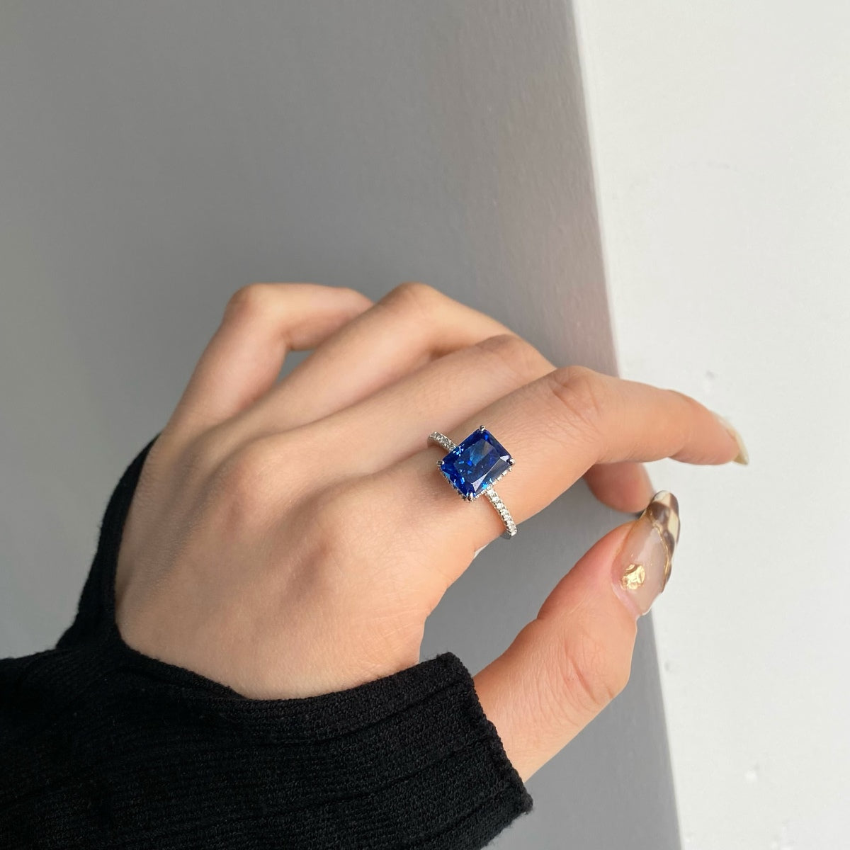 [Okajuri Jewelry]4.0 Carat Luxurious Engagement Ring