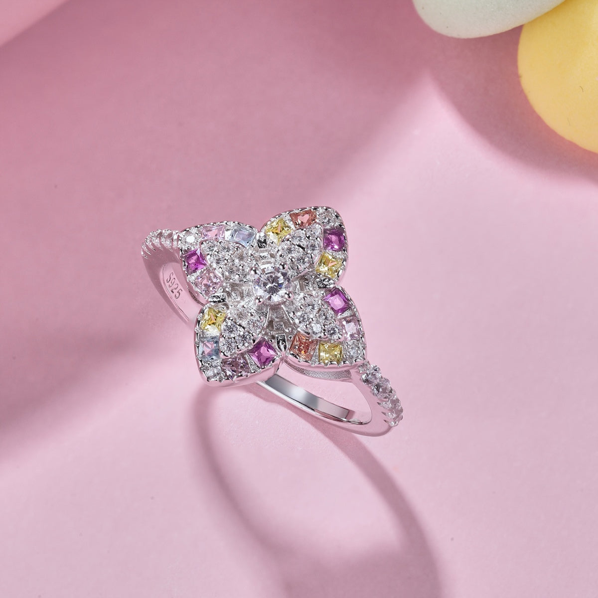 [Okajuri Jewelry]Luxurious Colorful Flower Shape Banquet Ring