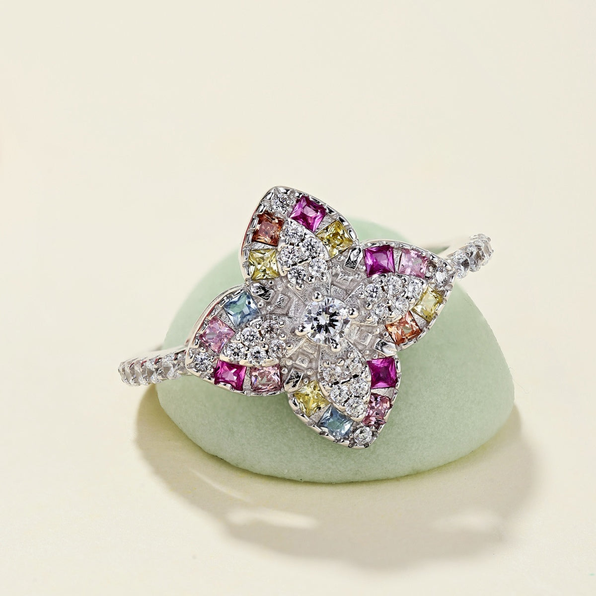 [Okajuri Jewelry]Luxurious Colorful Flower Shape Banquet Ring
