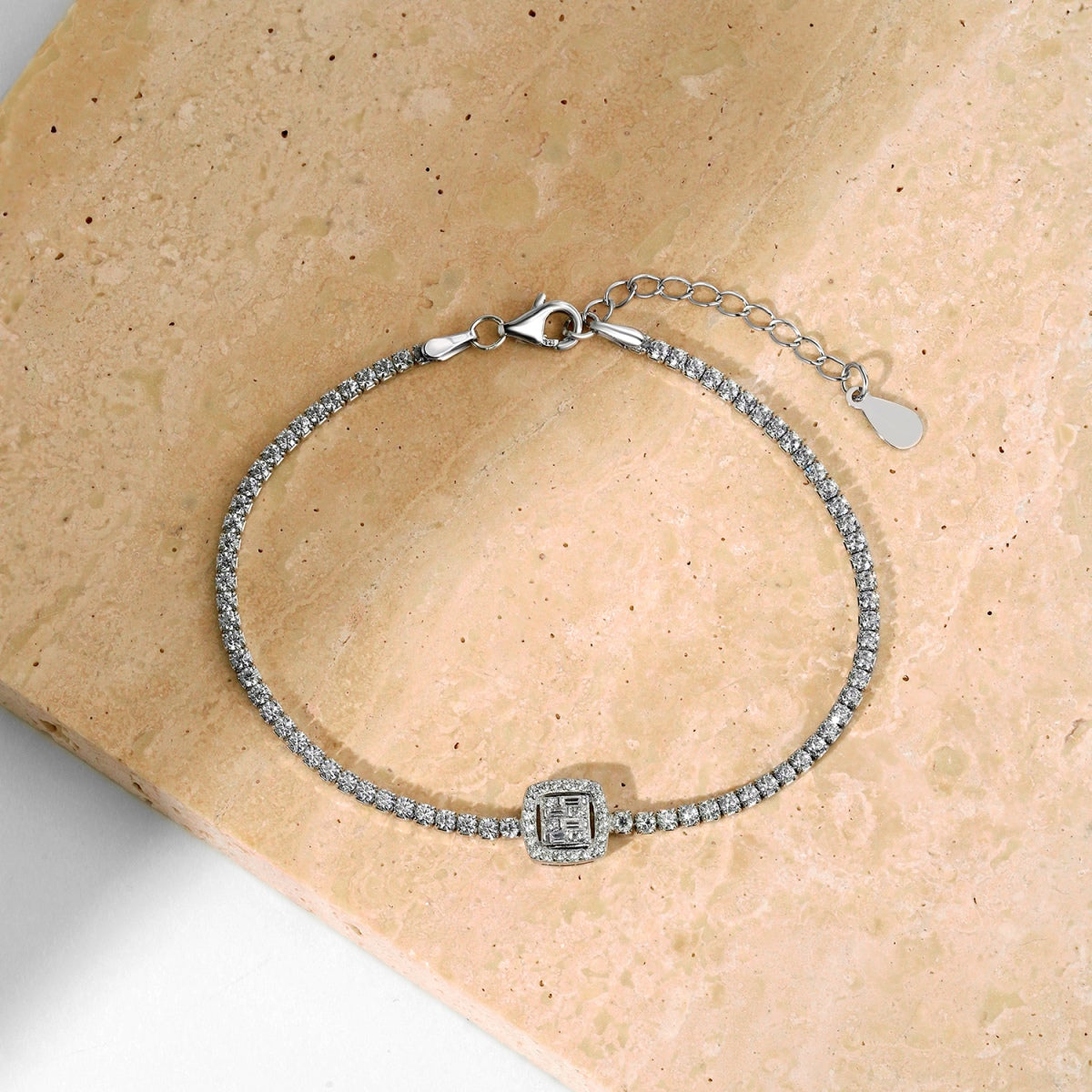 [Okajuri Jewelry]Luxurious Dazzling Square Shape Banquet Bracelet