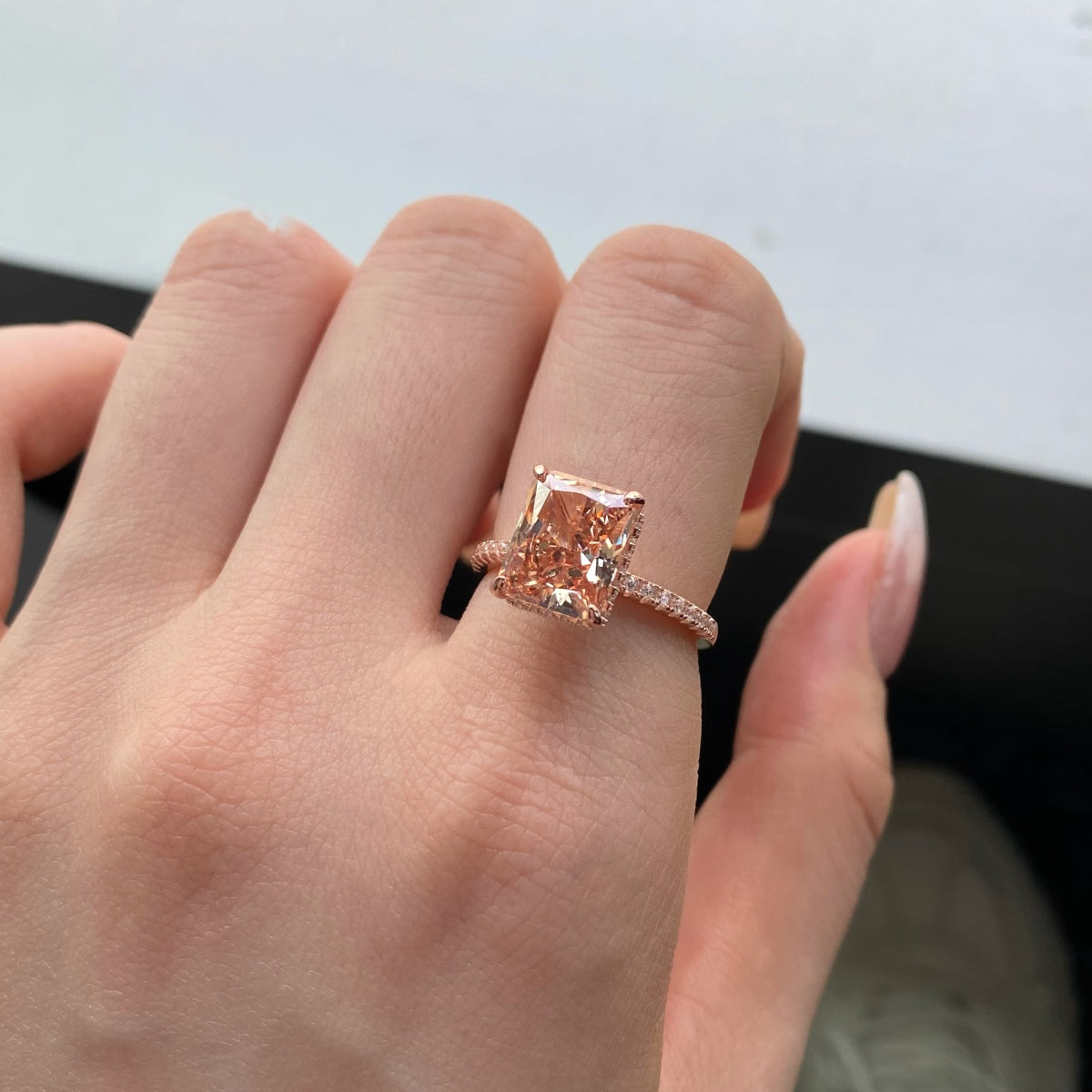 [Okajuri Jewelry]4.0 Carat Luxurious Engagement Ring