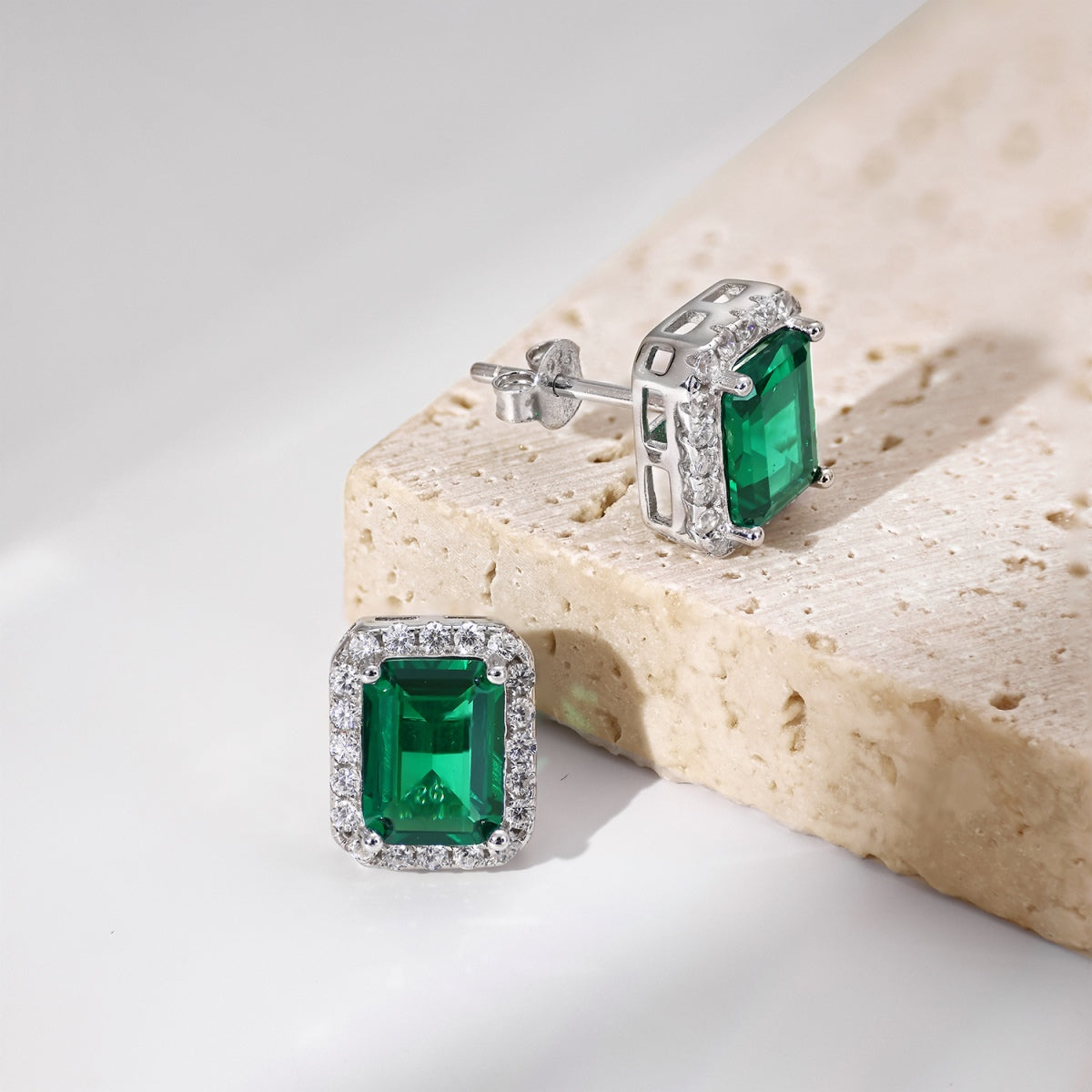 [Okajuri Jewelry]Luxurious Dainty Emerald Cut Banquet Earrings