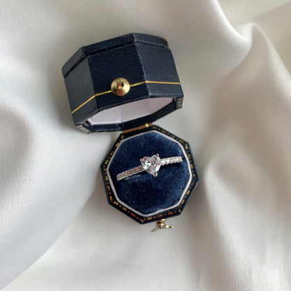 [Okajuri Jewelry]0.5 Carat CaratEternity Charming Heart Shape Lover Ring