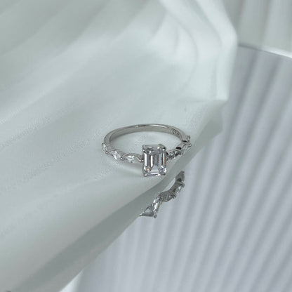 [Okajuri Jewelry]1.0 Carat Dainty Resplendent Radiant Cut Daily Ring
