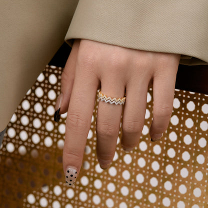 [Okajuri Jewelry]Delicate Enchanting Wave Shape Daily Ring