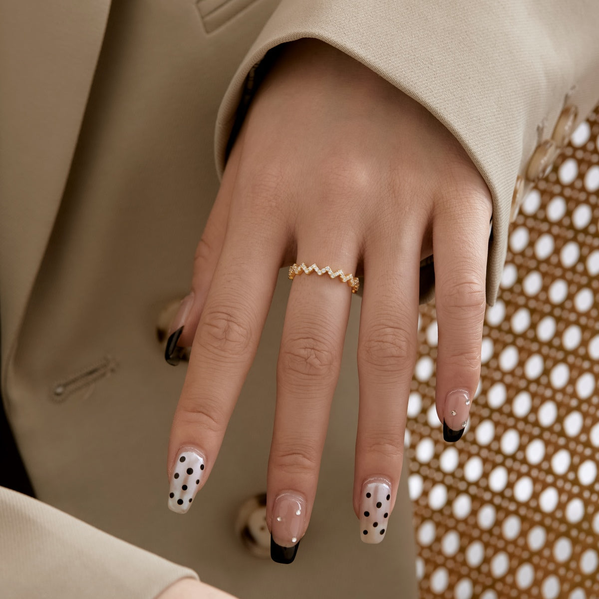 [Okajuri Jewelry]Delicate Enchanting Wave Shape Daily Ring