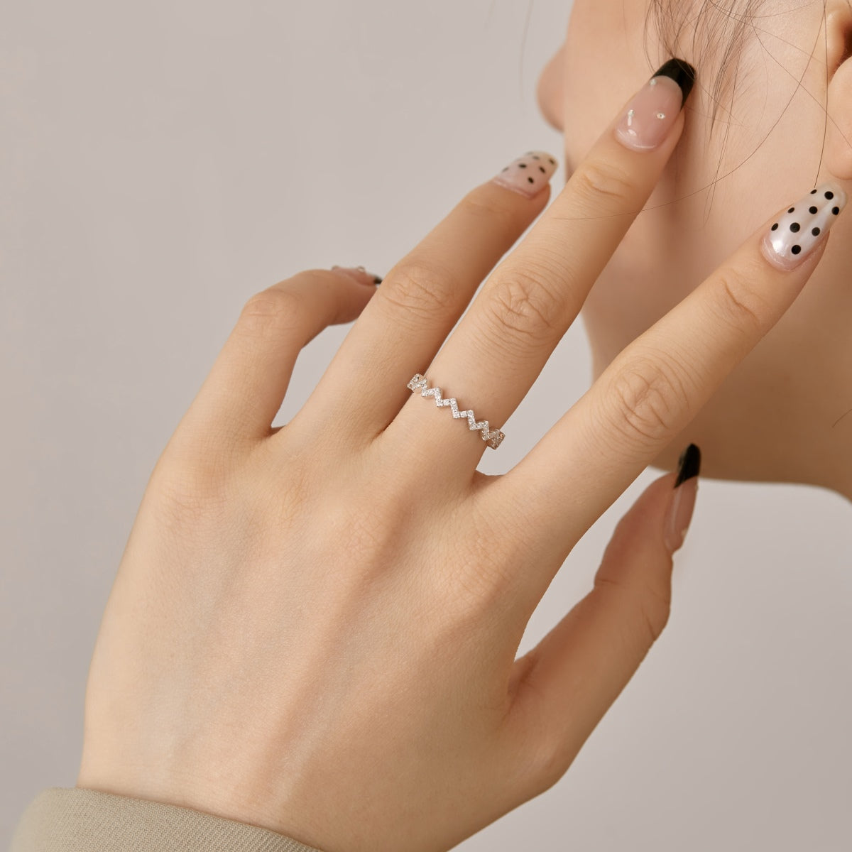 [Okajuri Jewelry]Delicate Enchanting Wave Shape Daily Ring