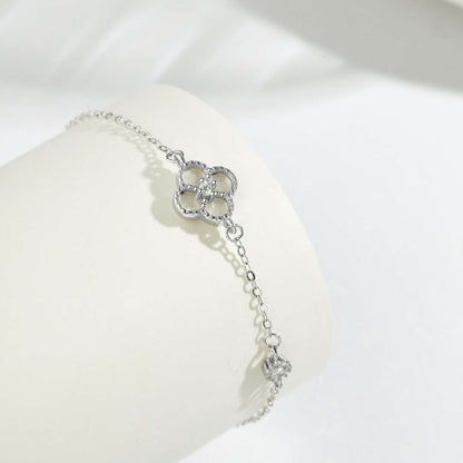 [Okajuri Jewelry]Delicate Four Leaf Clover Bracelet