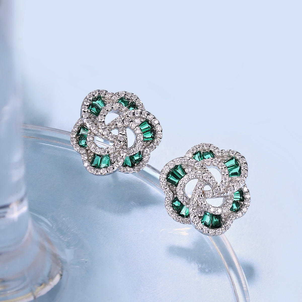 [Okajuri Jewelry]Exquisite Flower Shape Daily Earrings