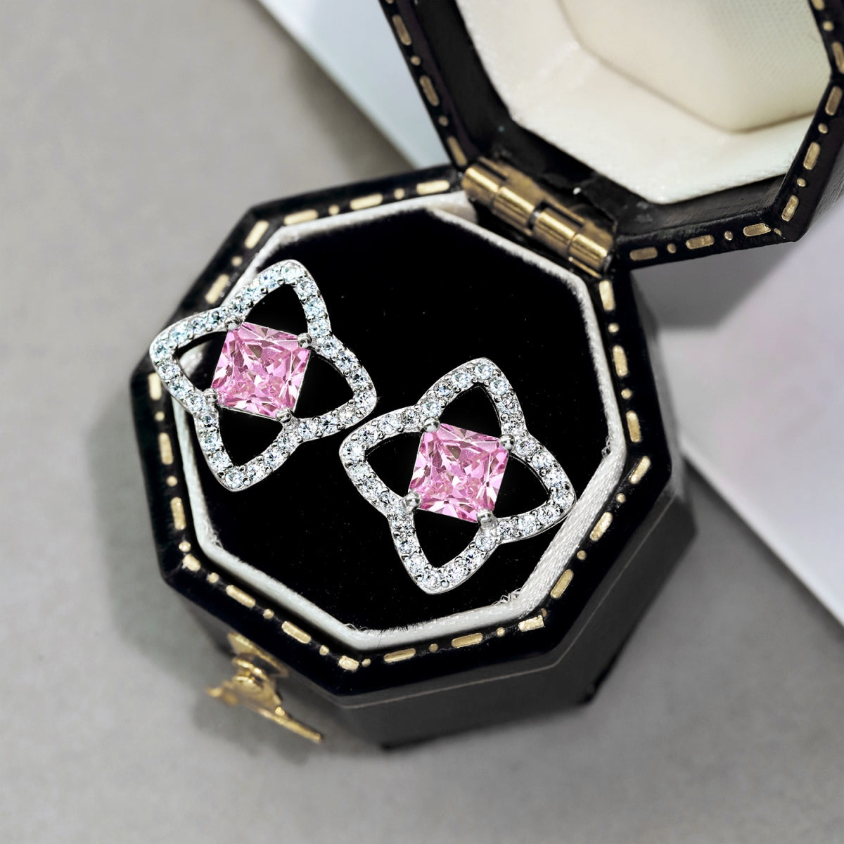 [Okajuri Jewelry]Elegant Star Shape Princess Cut Daily Earrings