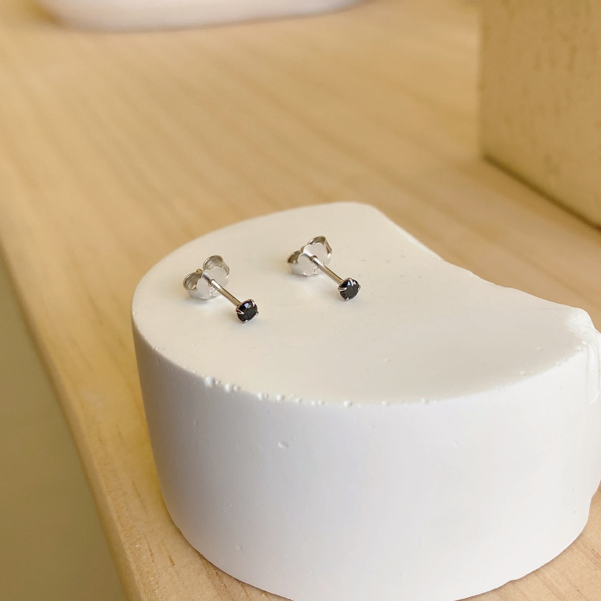 [Okajuri Jewelry]Delicate Solitaire Earrings