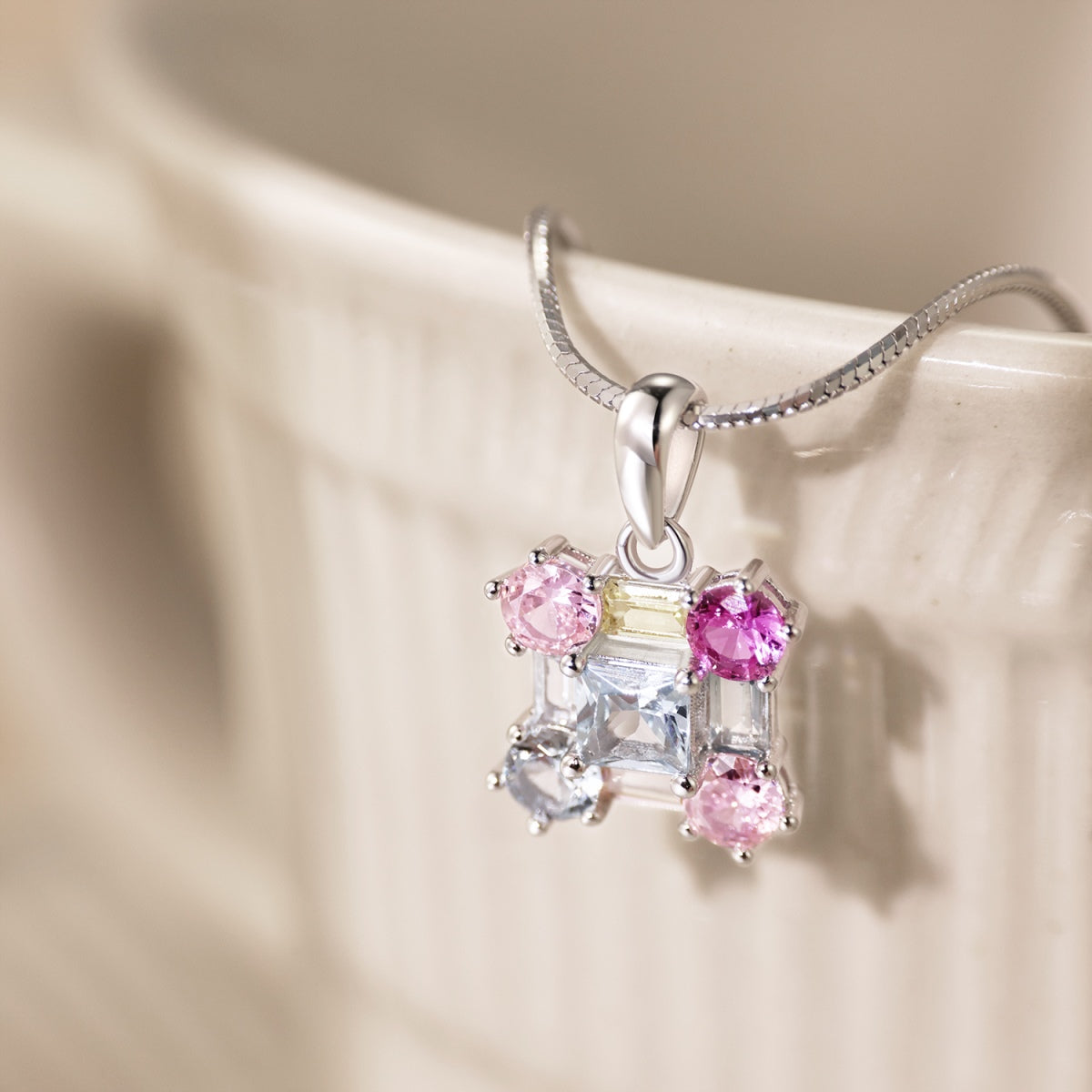 [Okajuri Jewelry]Gorgeous Multi Colorful Necklace