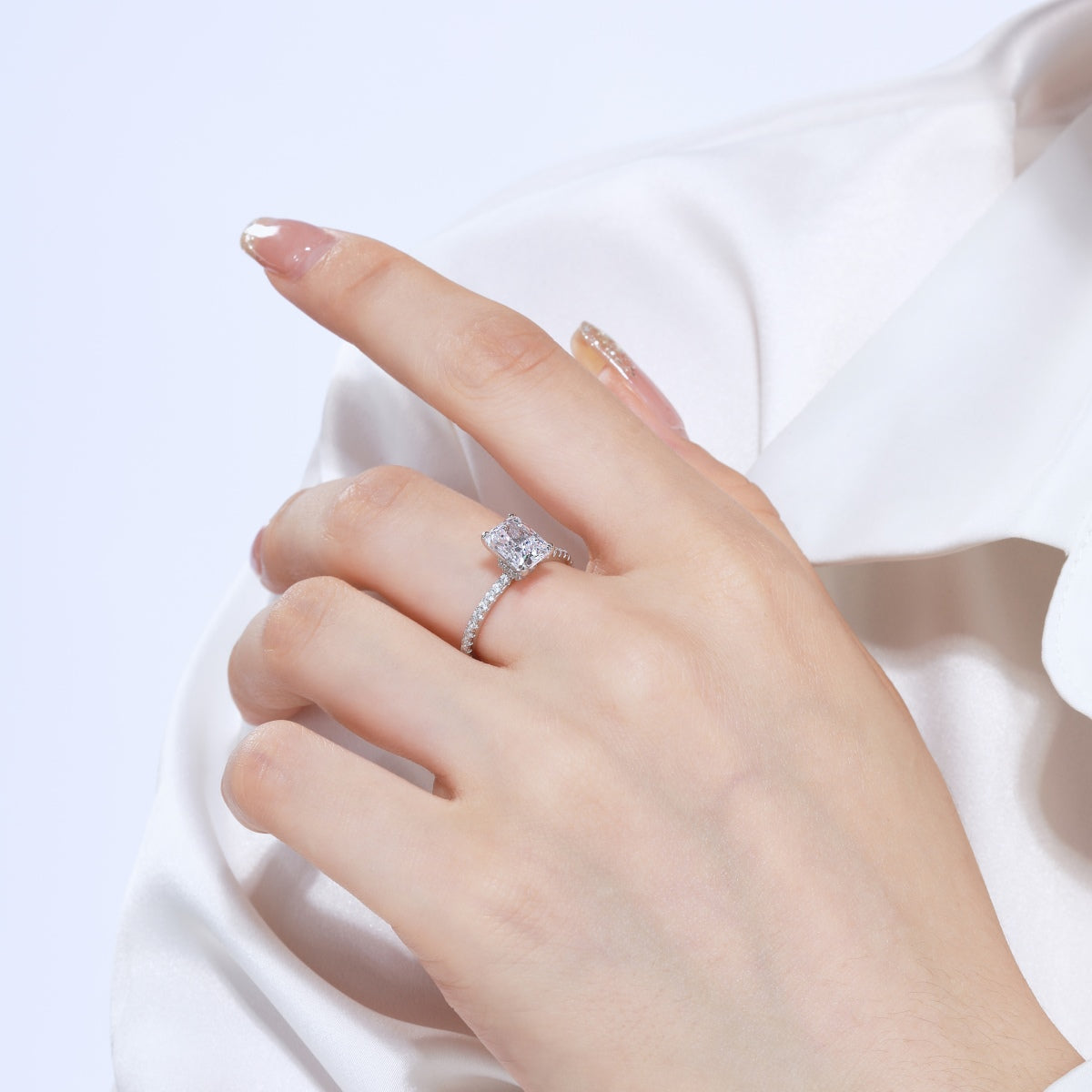[Okajuri Jewelry]2.0 Carat Dazzling Sparkling Radiant Cut Party Ring