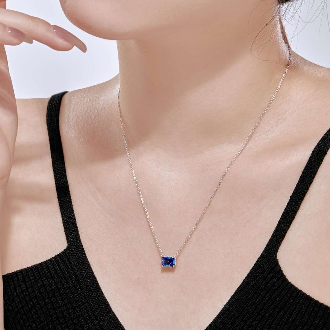 [Okajuri Jewelry]Luxurious Square Shape Colorful Necalack