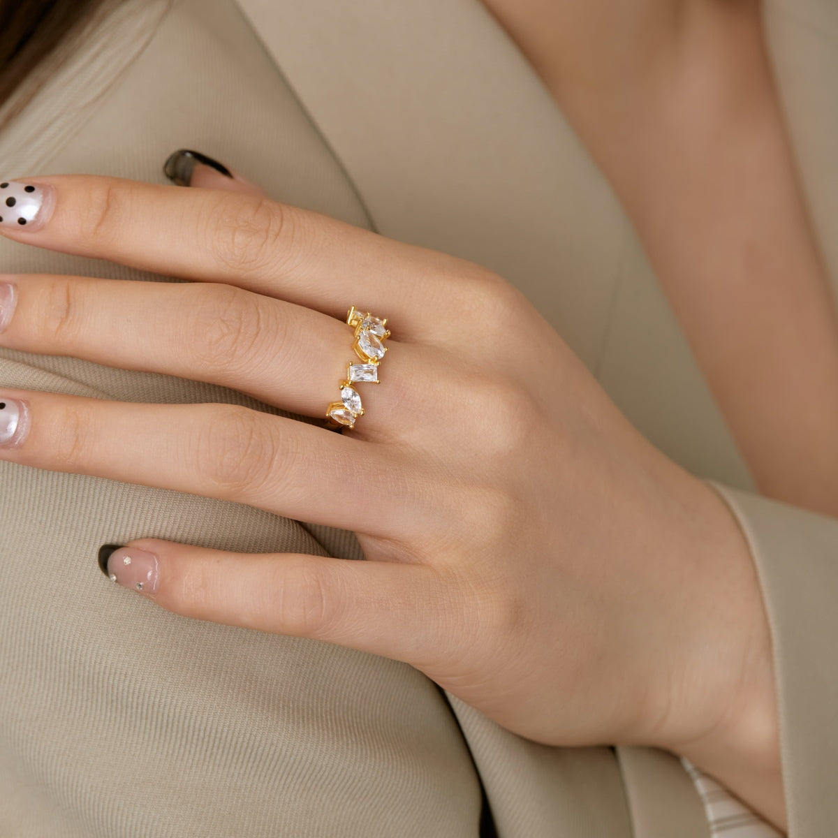 [Okajuri Jewelry]Delicate Multi Cut Ring