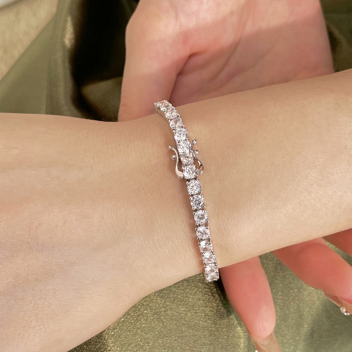 [Okajuri Jewelry]Luxurious Ornate Round Cut Tennis Bracelet