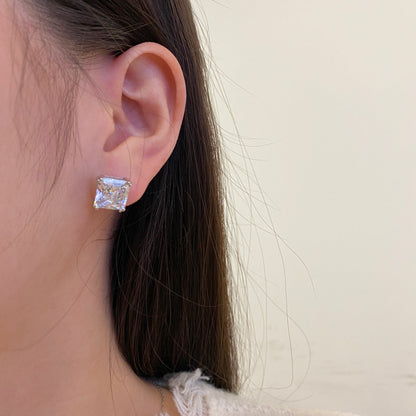 [Okajuri Jewelry]Delicate Square Shape Earrings