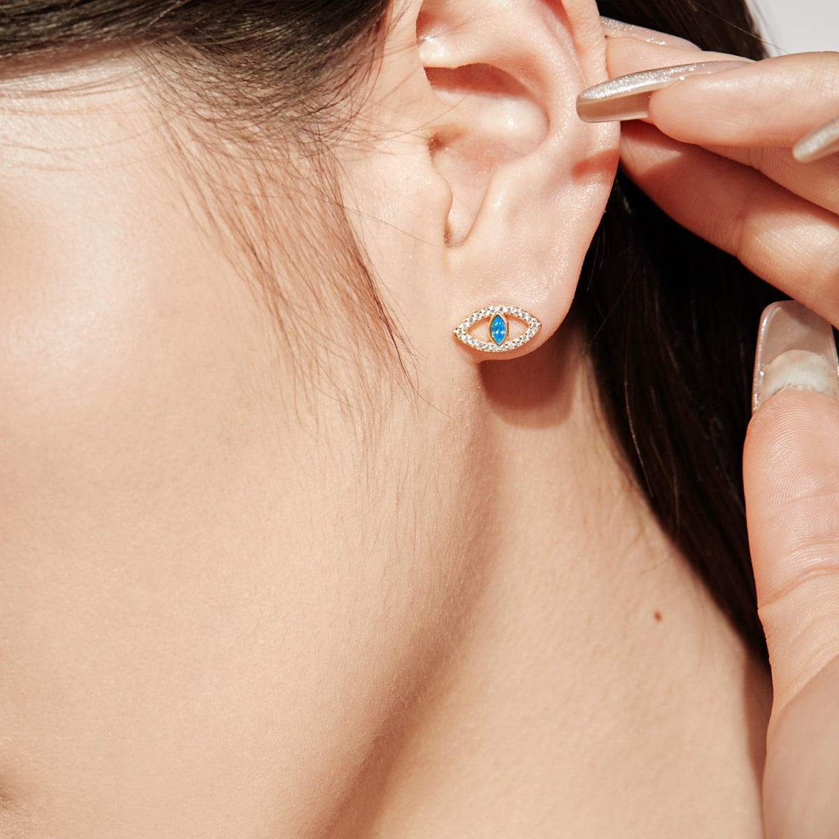 [Okajuri Jewelry]Blue Devil Eyes Hollow Stud Earrings