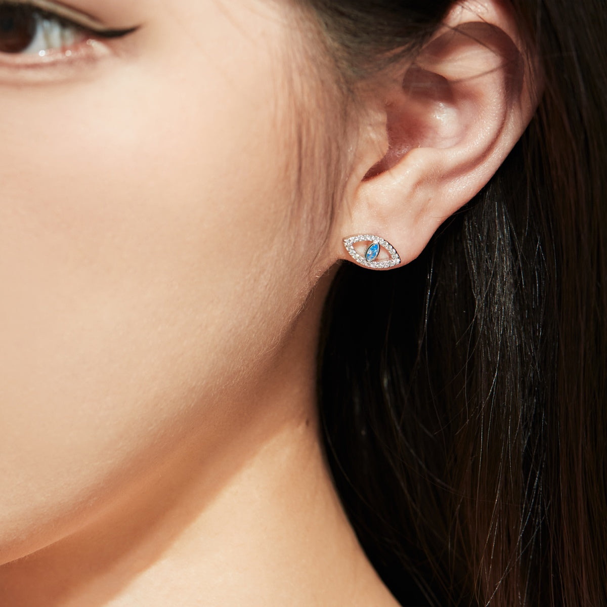 [Okajuri Jewelry]Blue Devil Eyes Hollow Stud Earrings
