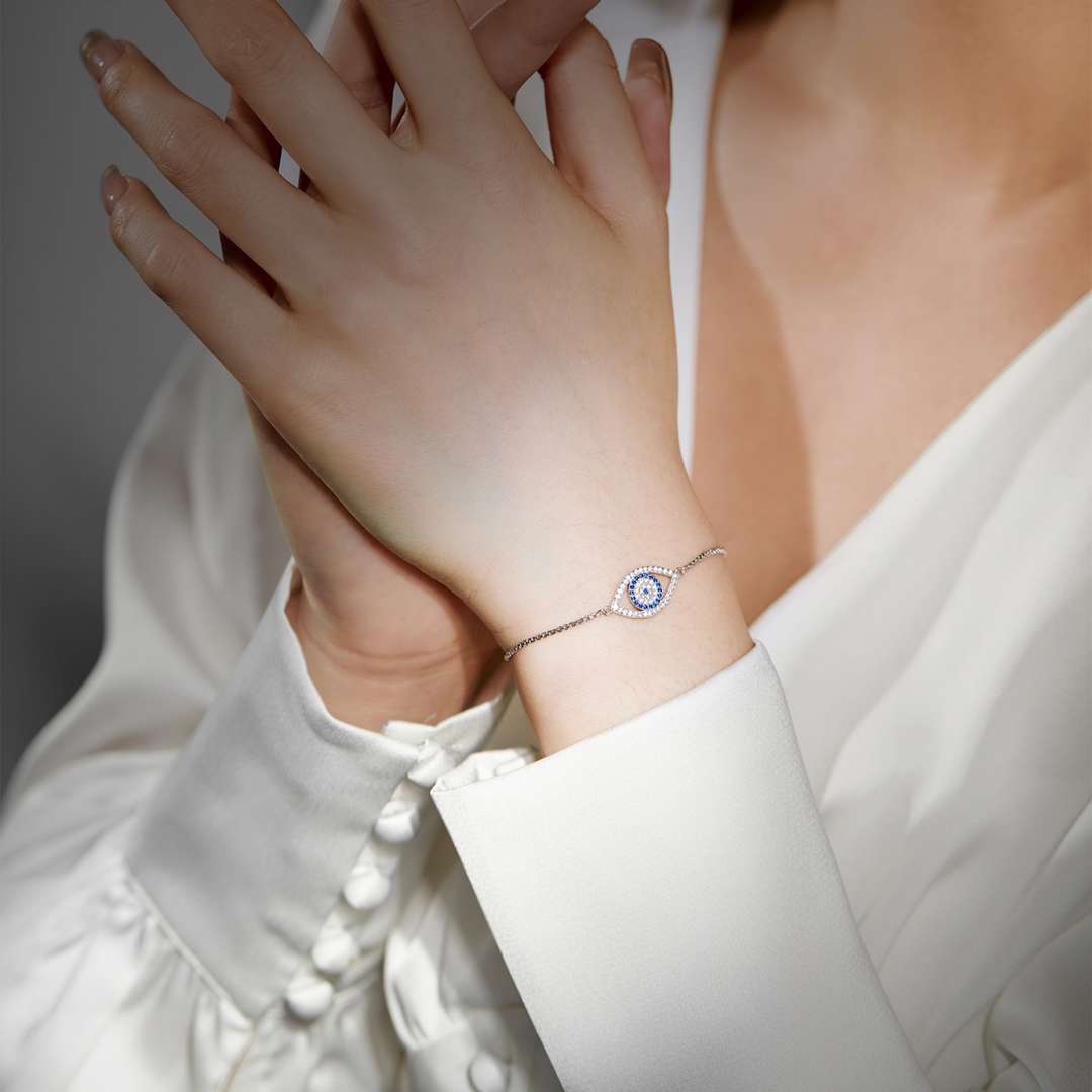 [Okajuri Jewelry]Dazzling Eye Shape Necklace