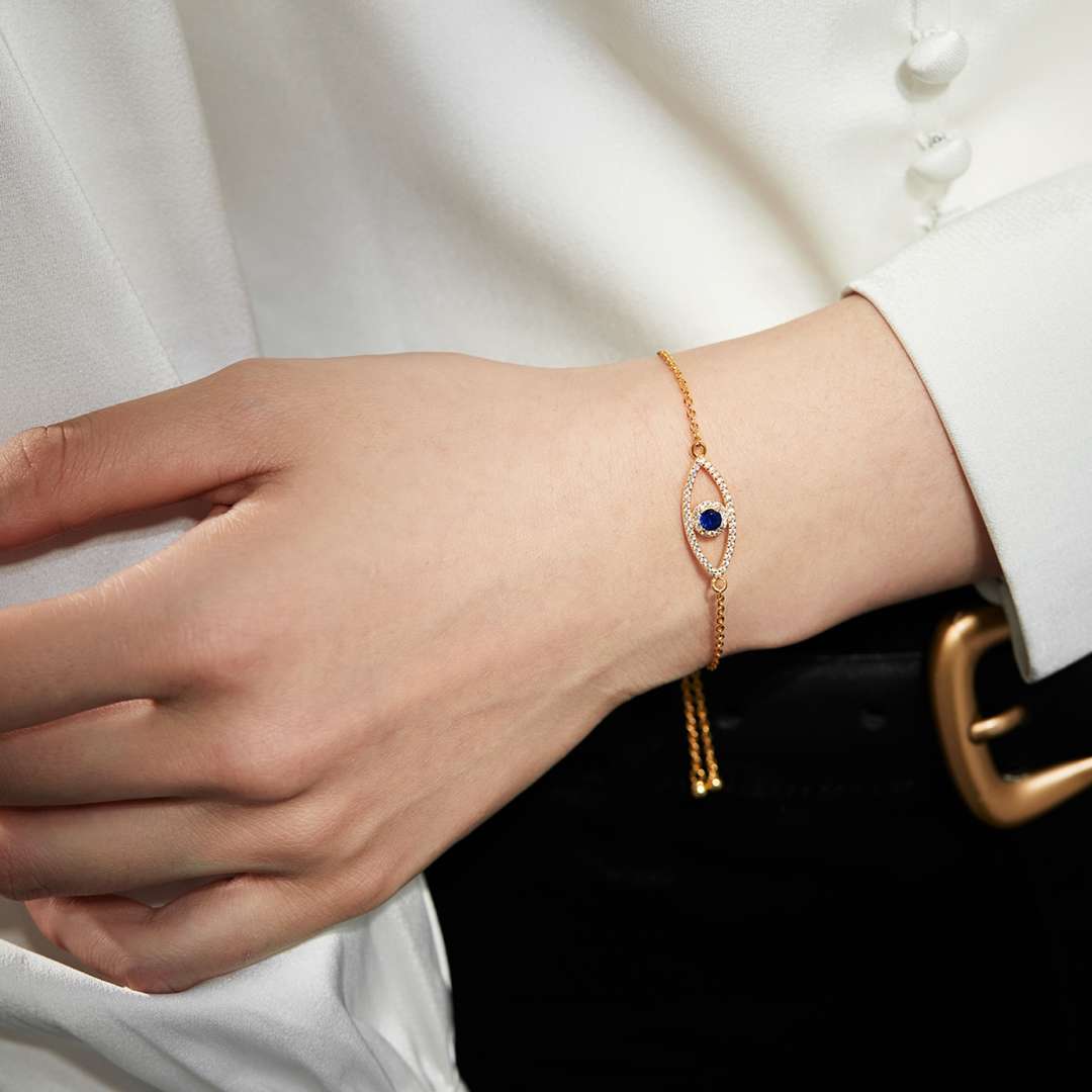 [Okajuri Jewelry]Devil's Eye Hollow Design Bracelet