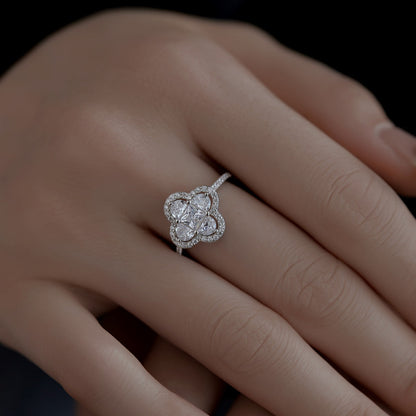 [Okajuri Jewelry]Luxurious Eternity Flower Shape Banquet Ring