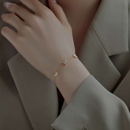 [Okajuri Jewelry]Radiant Butterfly Shape Necklace