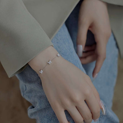 [Okajuri Jewelry]Radiant Butterfly Shape Necklace