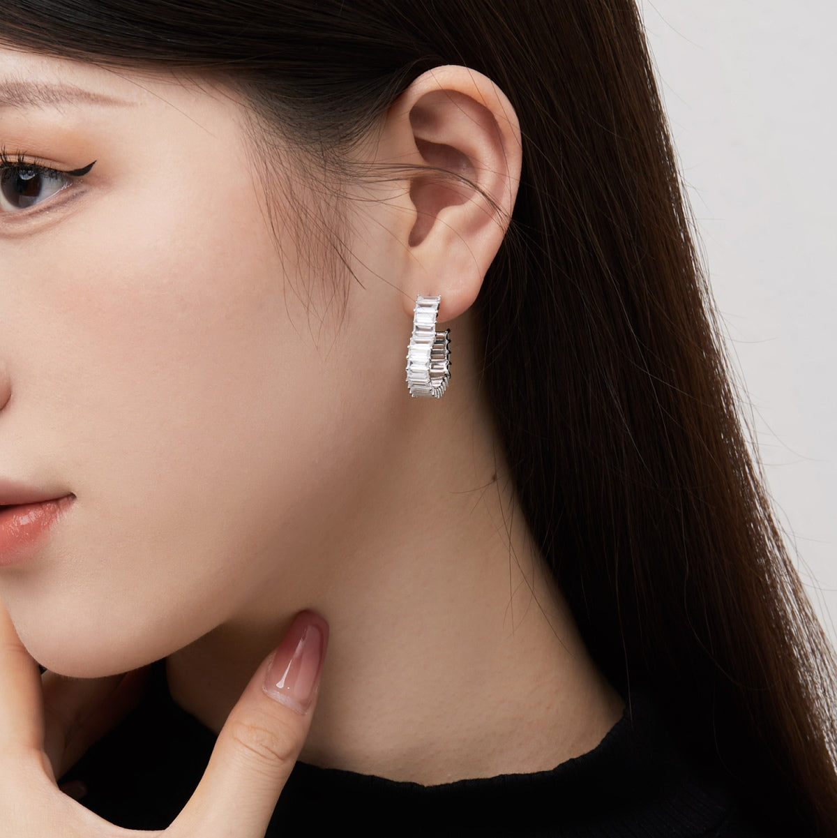 [Okajuri Jewelry]Radiant Heart Cutout Earrings