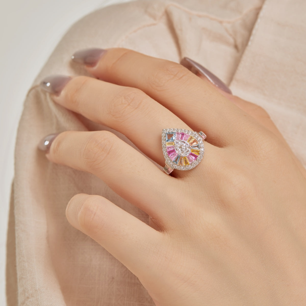 [Okajuri Jewelry]Elegant Colorful Water Drop Shape Banquet Ring
