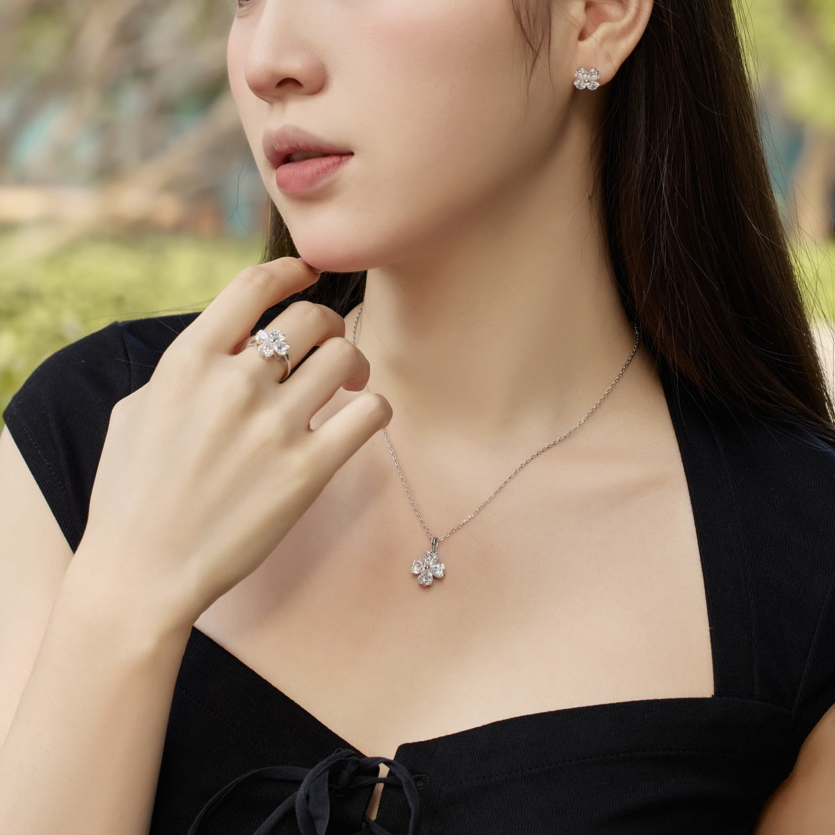 [Okajuri Jewelry]Heart-Shaped Four-Leaf Clover Bead Necklace