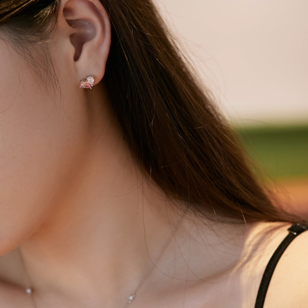 [Okajuri Jewelry]Dazzling Elegant Heart Cut Lover Earrings