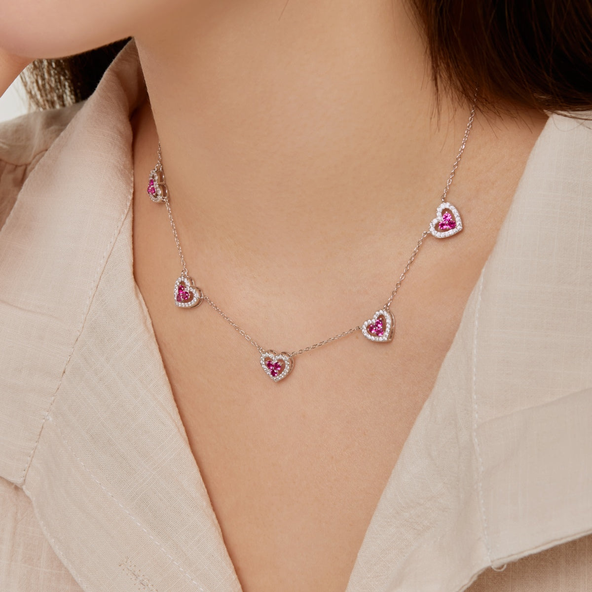 [Okajuri Jewelry]Sparkling Five Heart Necklace