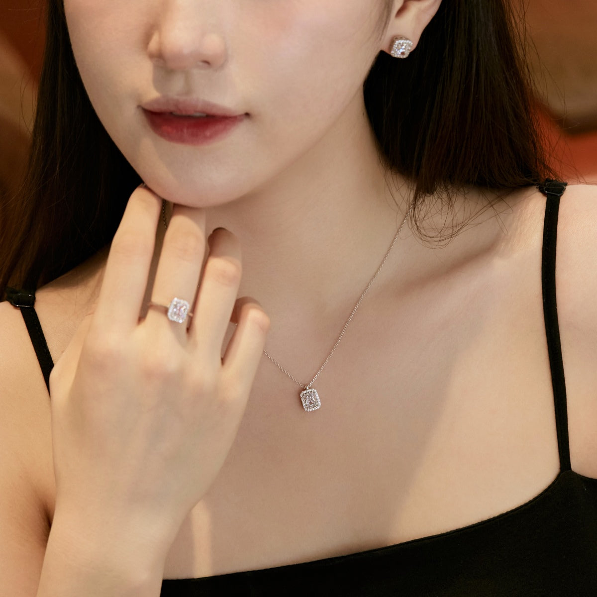 [Okajuri Jewelry]1.0 Carat Luxurious Dainty Emerald Cut Daily Earrings