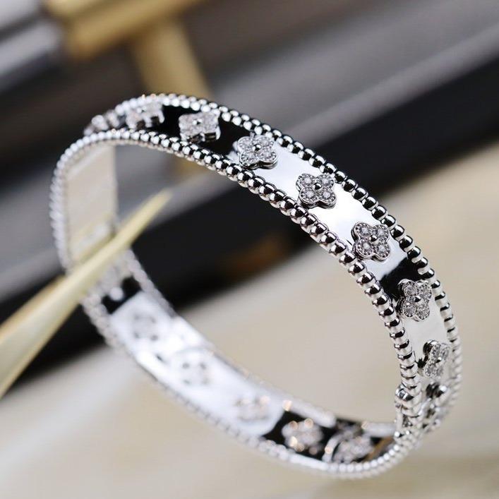 [Okajuri Jewelry]CLOVER BRACELET 8MM DIAMONDS