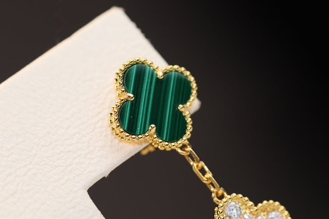 [Okajuri Jewelry]CLOVER EARRINGS GOLD MALACHITE DIAMOND 3 MOTIF