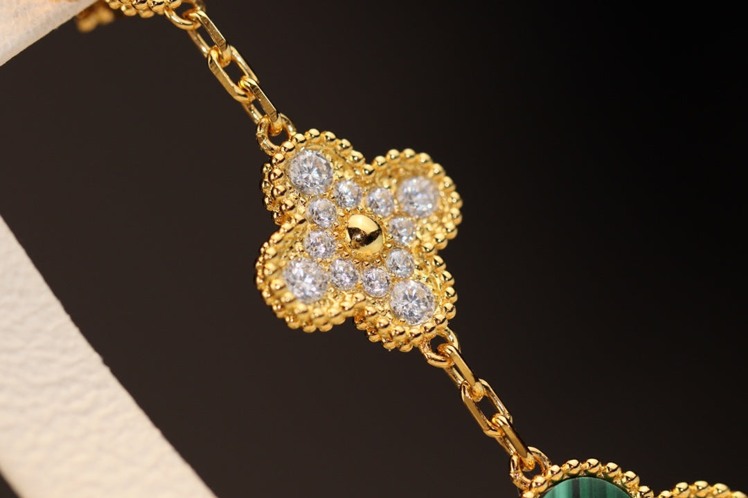 [Okajuri Jewelry]CLOVER EARRINGS GOLD MALACHITE DIAMOND 3 MOTIF