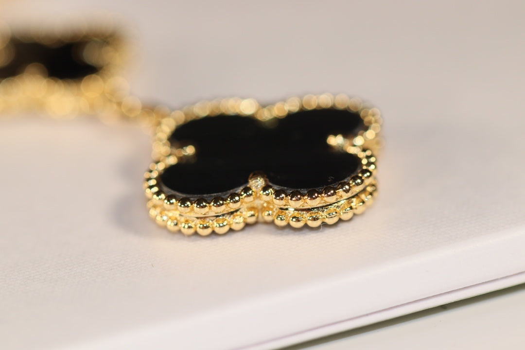 [Okajuri Jewelry]CLOVER EARRINGS GOLD ONYX MOP 3 MOTIF