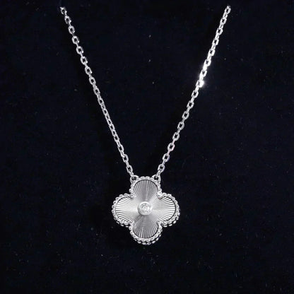 [Okajuri Jewelry]CLOVER  15MM DIAMOND LASER NECKLACE SILVER