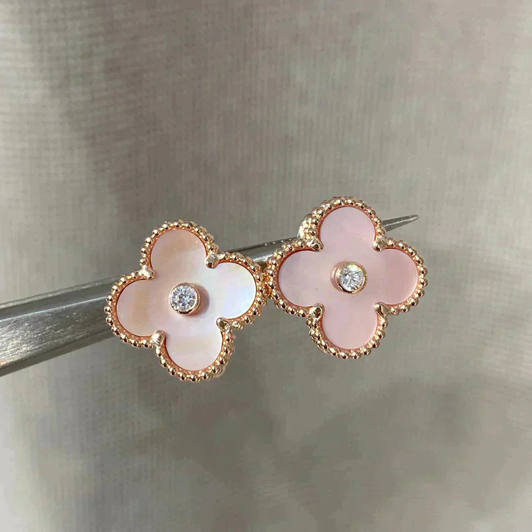 [Okajuri Jewelry]CLOVER MEDIUM 1 MOTIFS  PINK MOP DIAMOND EARRINGS