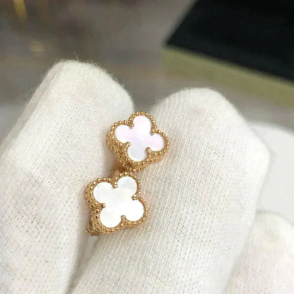 [Okajuri Jewelry]CLOVER MINI 9.5MM WHITE MOP EARRINGS