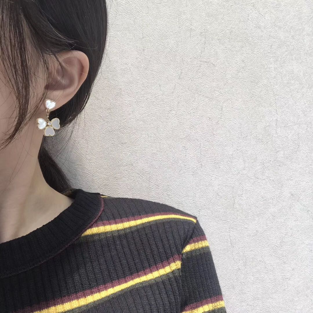 [Okajuri Jewelry]CLOVER SWEET WHITE MOP EARRINGS