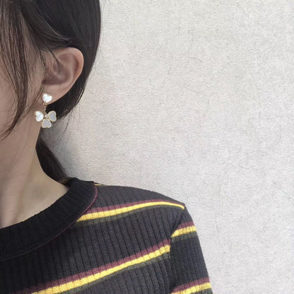 [Okajuri Jewelry]CLOVER SWEET WHITE MOP EARRINGS